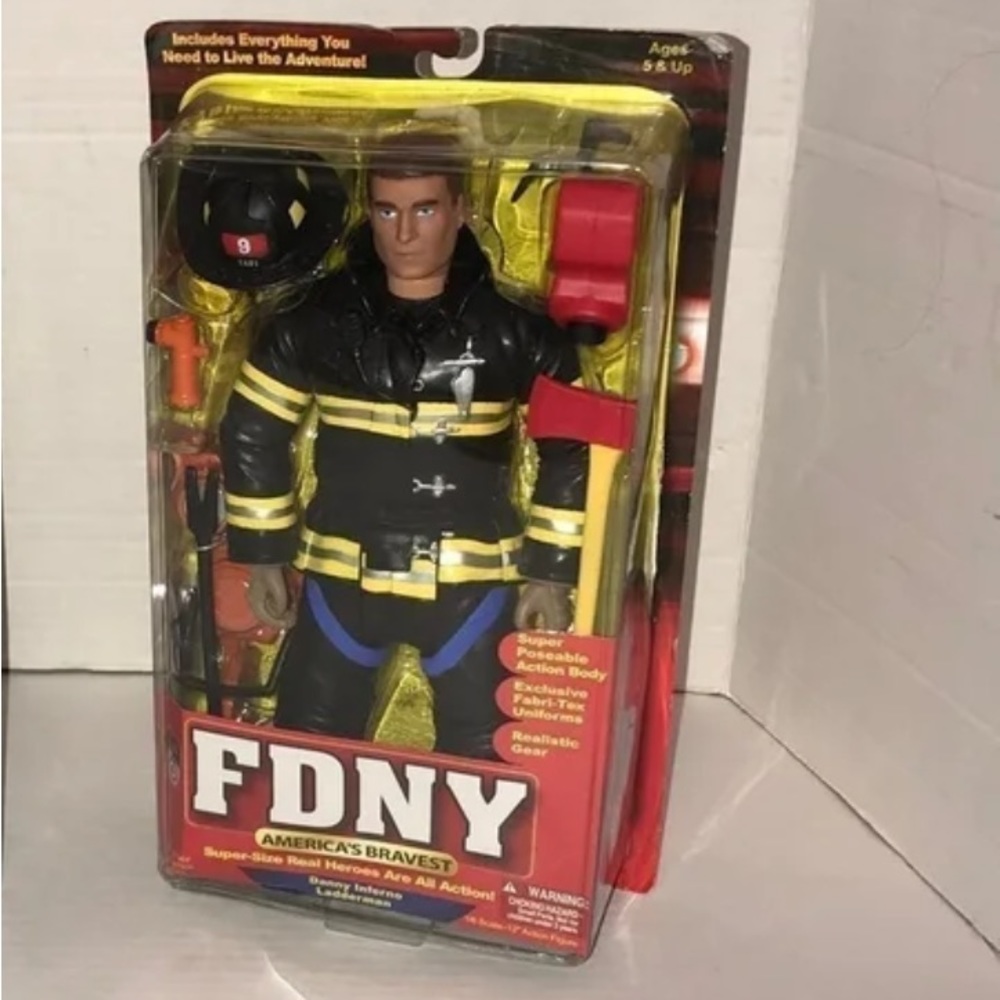 NIB- Vintage 2002 FDNY‎ America’s Bravest Danny Inferno Ladderman Action Figure
